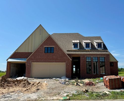 1505 Cedarwood Dr, Claremore, OK, 74017-2086 | Card Image
