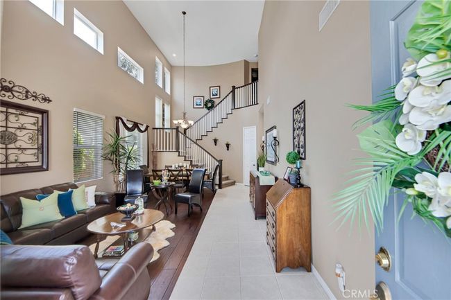28089 Promontory Ln, House other with 5 bedrooms, 3 bathrooms and 3 parking in Valencia CA | Image 4