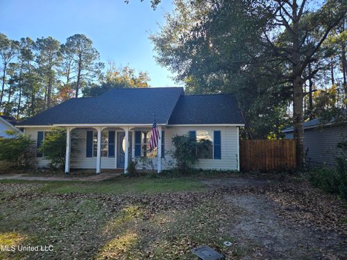 2717 Honduras Dr, Gautier, MS, 39553-6761 | Card Image