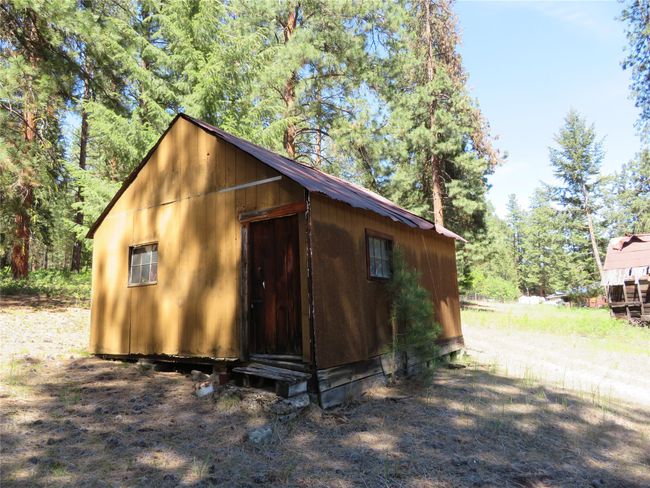 13567 Rosco Rd, House other with 3 bedrooms, 2 bathrooms and null parking in Alberton MT | Image 17