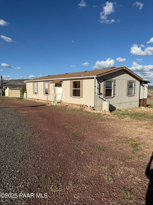 54125 Mariposa Ln Lane, Seligman, AZ, 86337 | Card Image