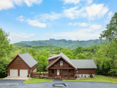 2732 Cayanne Rd, Cosby, TN, 37722-3087 | Card Image
