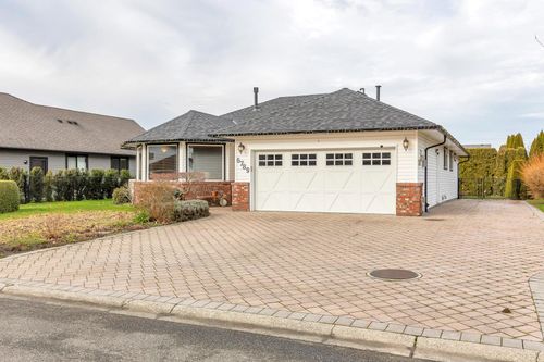 6789 Henry St, Chilliwack, BC, V2R2W1 | Card Image