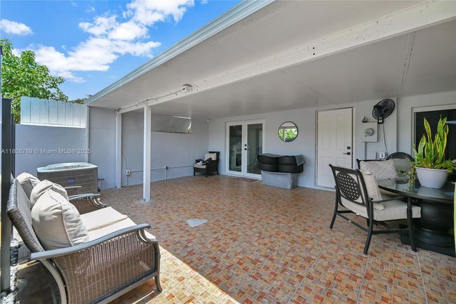 14103 Sw 55 Th St, Townhouse with 2 bedrooms, 1 bathrooms and null parking in Miami FL | Image 26