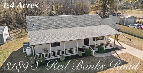 3189 S Red Banks Rd, Byhalia, MS, 38611-7782 | Card Image