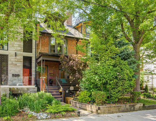 224 Lippincott St, Toronto, ON, M5S2P5 | Card Image