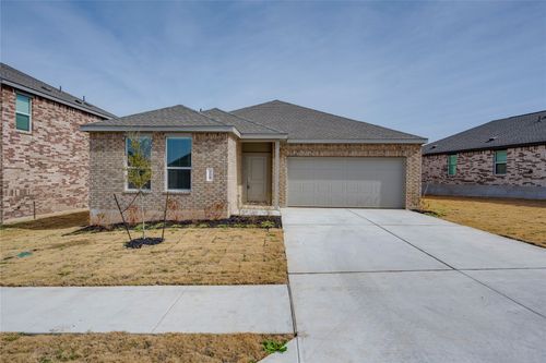 324 Rock Springs Dr, Marble Falls, TX, 78654-2630 | Card Image