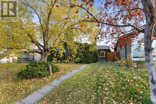 11 Midbend Cres Se, Calgary, AB, T2X1L1 | Card Image