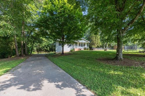 860 Anchor Dr, Lenoir City, TN, 37771-7879 | Card Image