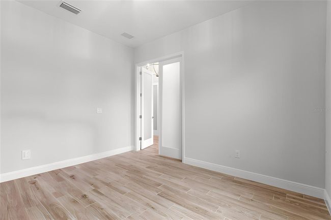 Enclosed Flex Room 2 / Office | Image 6