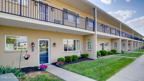 201 Casa Bella Ct, Louisville, KY, 40220-2025 | Card Image