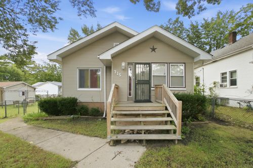 715 Fairfield Ave, Michigan City, IN, 46360-2654 | Card Image