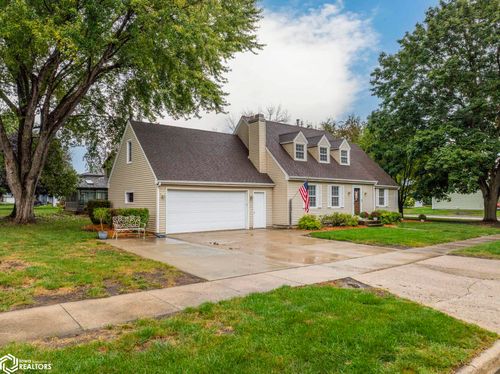 3402 Brandywine Rd, Mason City, IA, 50401-4506 | Card Image