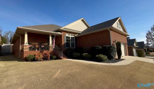 6813 Wintercrest Way Se, Owens Cross Roads, AL, 35763-8820 | Card Image