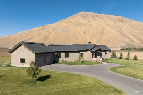 10 Cooper, Bellevue, ID, 83313-5262 | Card Image