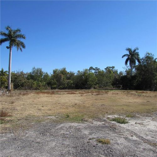 13770 Stonehurst Ln, BOKEELIA, FL, 33922 | Card Image