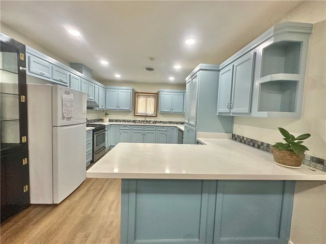 1316 Northwood St, House other with 2 bedrooms, 1 bathrooms and 4 parking in Alice TX | Image 6