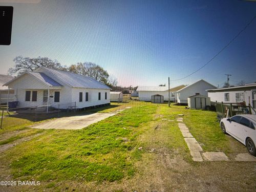 808 E Cedar St, Crowley, LA, 70526-6446 | Card Image