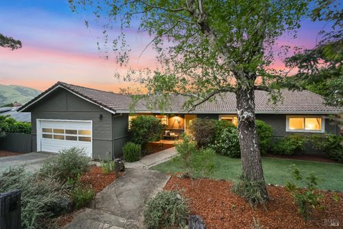 15 Manor View Drive, Fairfax, CA, 94930 | Card Image