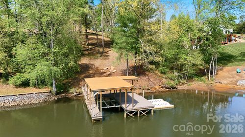 5411 Icard Ridge Rd, Hickory, NC, 28601-8971 | Card Image