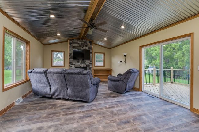 830 Woodland Dr-8.jpg | Image 14
