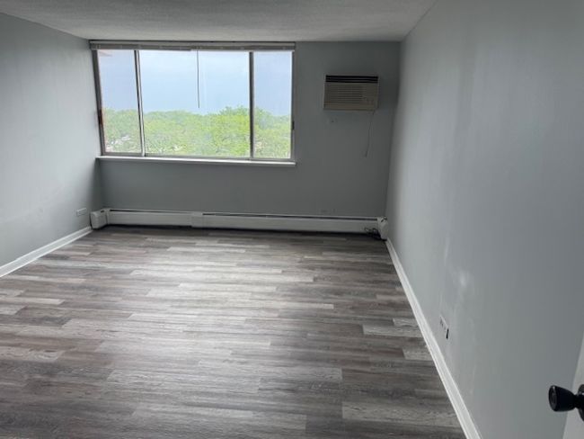 APT-4C - 2211 S Highland Ave, Condo with 2 bedrooms, 2 bathrooms and 2 parking in Lombard IL | Image 28