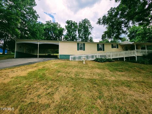 222 Warren Drive, Big Stone Gap, VA, 24219 | Card Image
