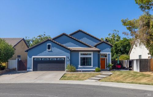 255 Schooner Ridge Ct, Dixon, CA, 95620-4503 | Card Image