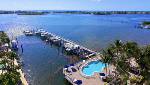115 Harbors Way, Boynton Beach, FL, 33435-2400 | Card Image