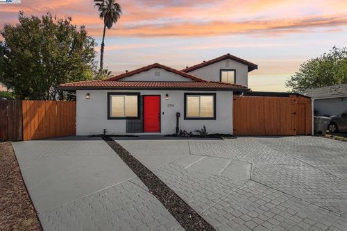 2714 Ophelia Ct, San Jose, CA, 95122-1330 | Card Image