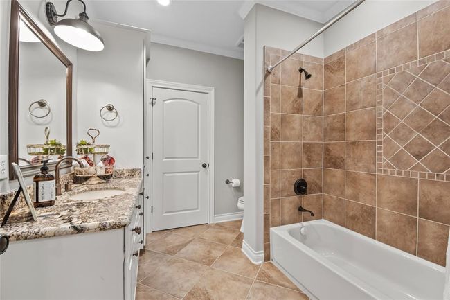 2112 Washington Ave, House other with 3 bedrooms, 4 bathrooms and 7 parking in Alvin TX | Image 26