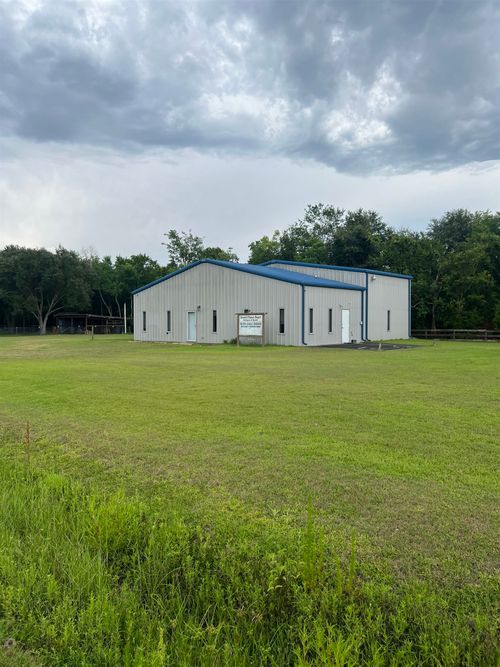 445 W Railroad Ave, China, TX, 77613 | Card Image