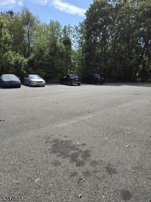 525 Boonton Ave, Boonton Twp, NJ, 07005-1509 | Card Image