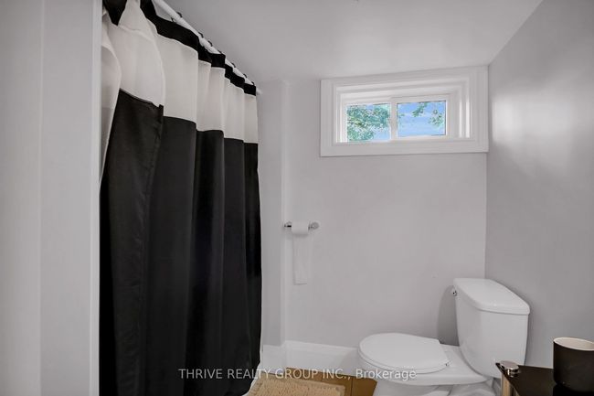 371 High St, House other with 3 bedrooms, 2 bathrooms and 2 parking in London ON | Image 21