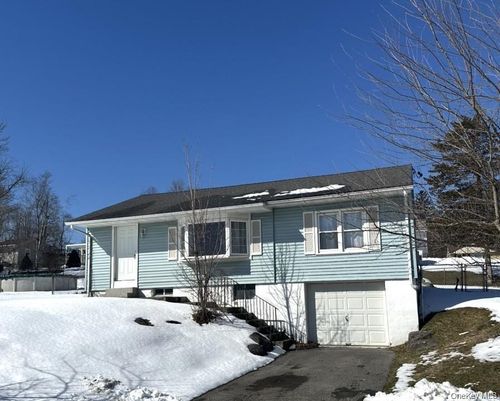 12 Bruce St, Newburgh, NY, 12550-6602 | Card Image