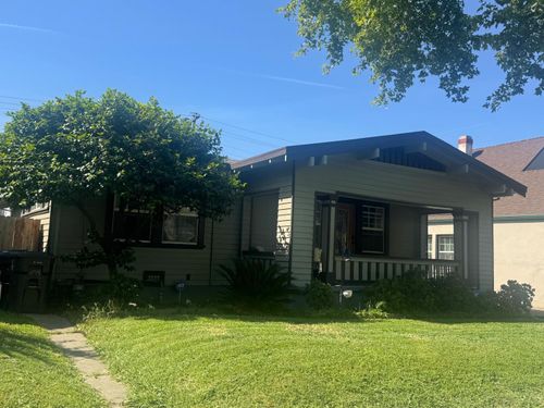 1044 W Harding Way, Stockton, CA, 95203 | Card Image