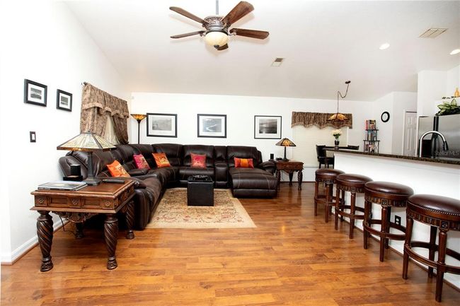 LIVING ROOM 2 | Image 13