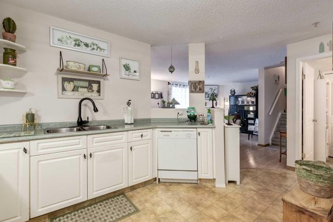 2107 - 2000 Millrise Point Sw, Condo with 2 bedrooms, 3 bathrooms and 1 parking in Calgary AB | Image 17