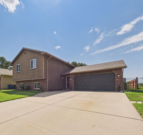 2603 N Danbury Rd, Augusta, KS, 67010-2285 | Card Image