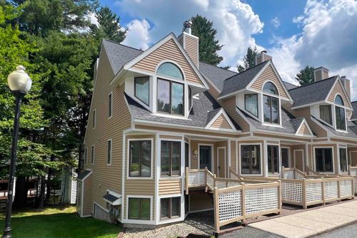 t-4-2A Townhouse Sq, West Dover, VT, 05356-8913 | Card Image