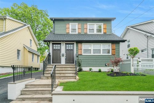 43 4th St, Ridgefield Park, NJ, 07660-1316 | Card Image
