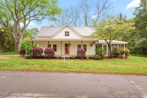 323 Coral Ave, Goldston, NC, 27252-9451 | Card Image