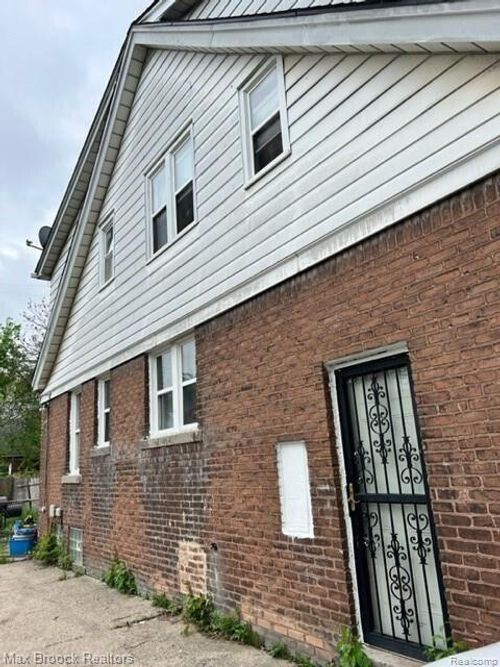 5943 Lakeview St, Detroit, MI, 48213-3617 | Card Image