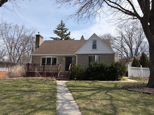 4260 N 93rd Street, Wauwatosa, WI, 53222 | Card Image
