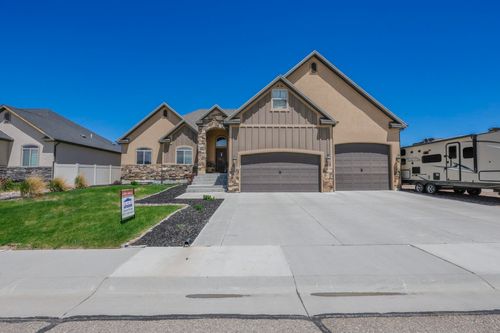 2401 Port Orford Ln, Rock Springs, WY, 82901-7519 | Card Image