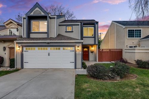 945 Oak Park Dr, Morgan Hill, CA, 95037-4747 | Card Image