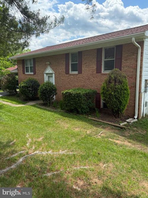 3672 Ridgeview Rd, Ijamsville, MD, 21754-9123 | Card Image