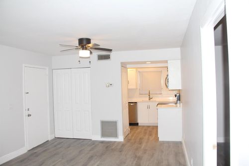 230 Lake Frances Dr, West Palm Beach, FL, 33411-2327 | Card Image