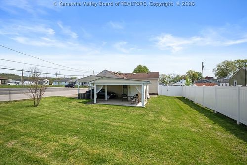 601 Spring St, Saint Albans, WV, 25177-3017 | Card Image