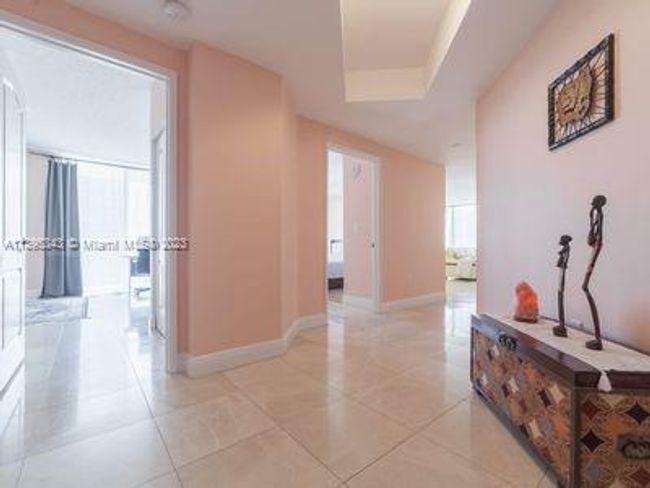 APT-1101 - 17555 Atlantic Blvd, Condo with 3 bedrooms, 2 bathrooms and null parking in Sunny Isles Beach FL | Image 9